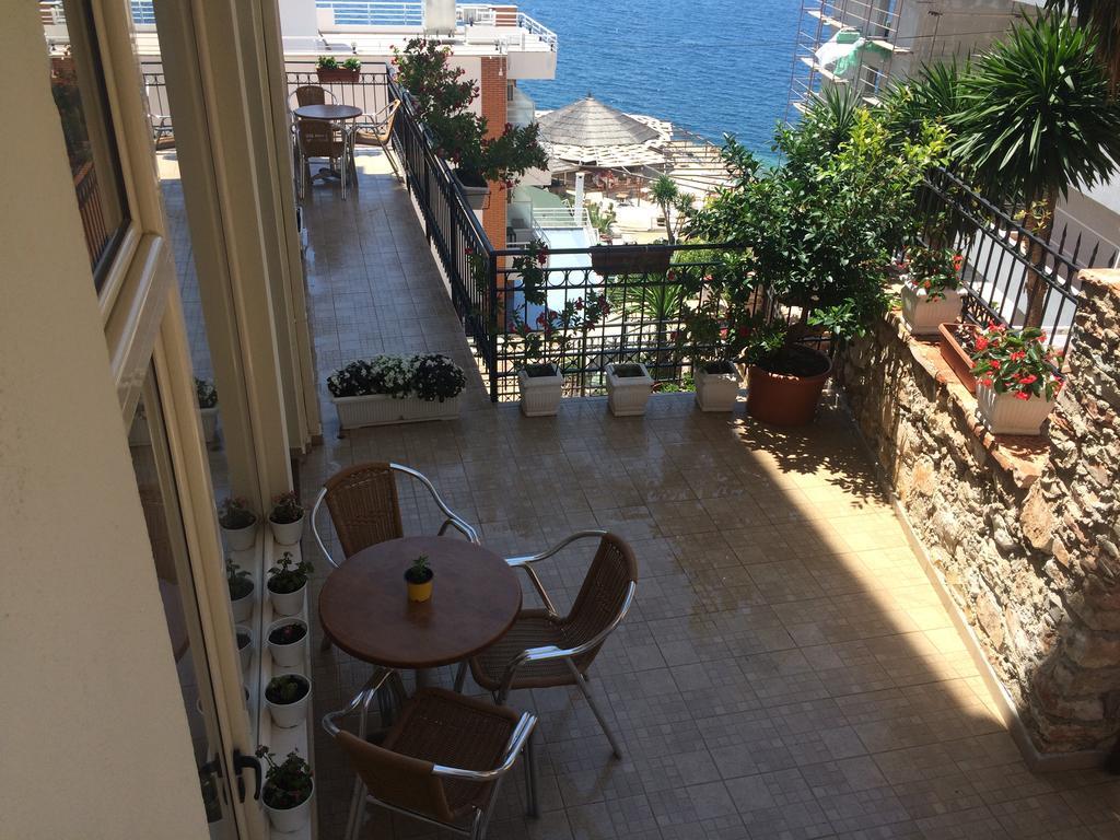 Berti Apartments Sarandë Eksteriør billede