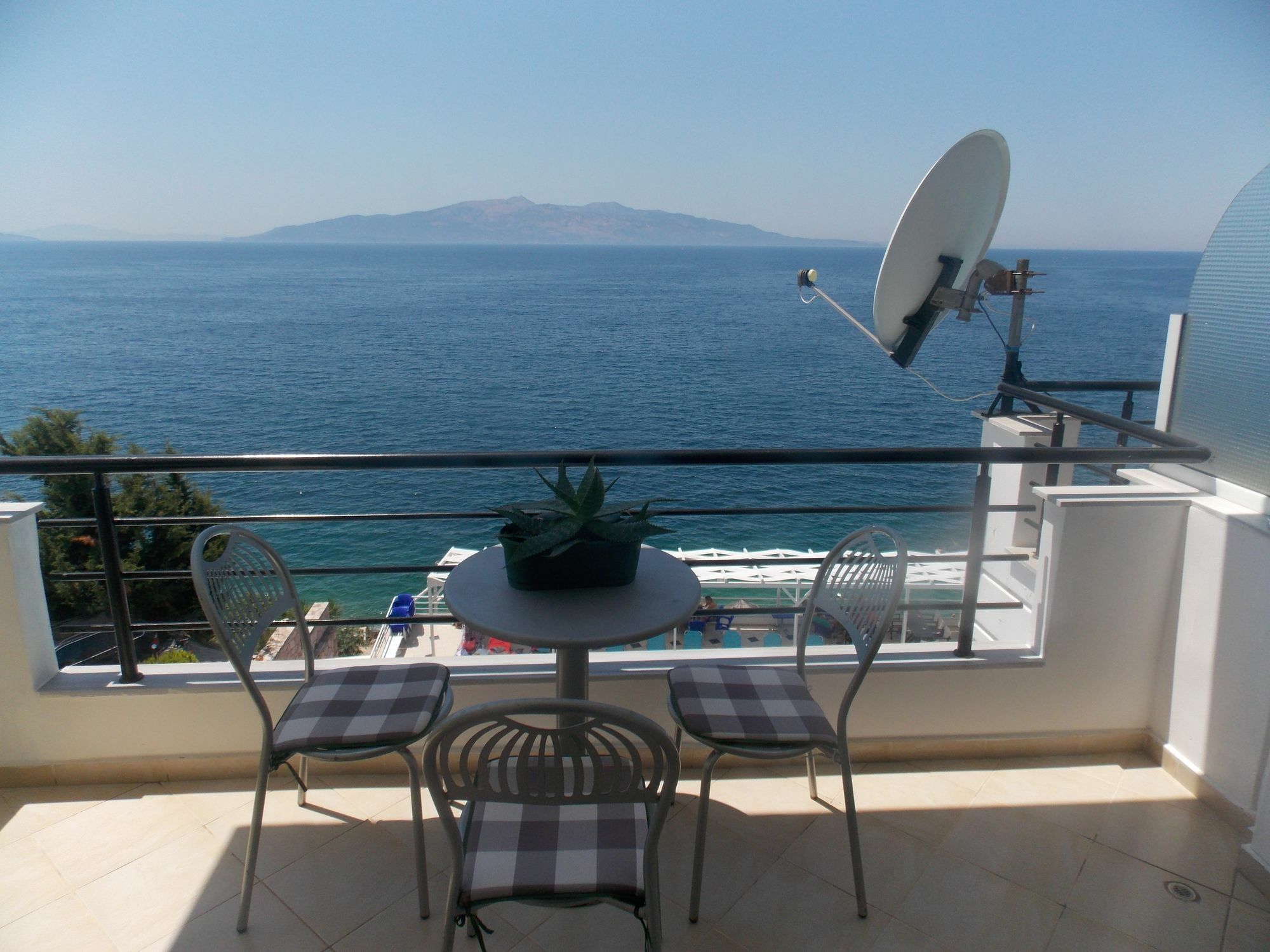 Berti Apartments Sarandë Eksteriør billede
