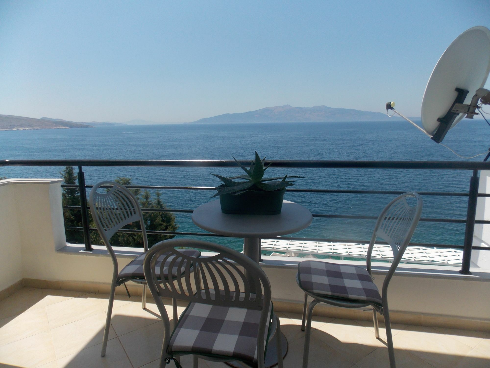 Berti Apartments Sarandë Eksteriør billede